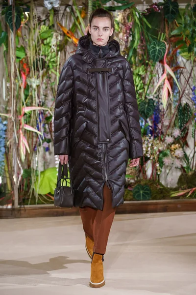 Look 37